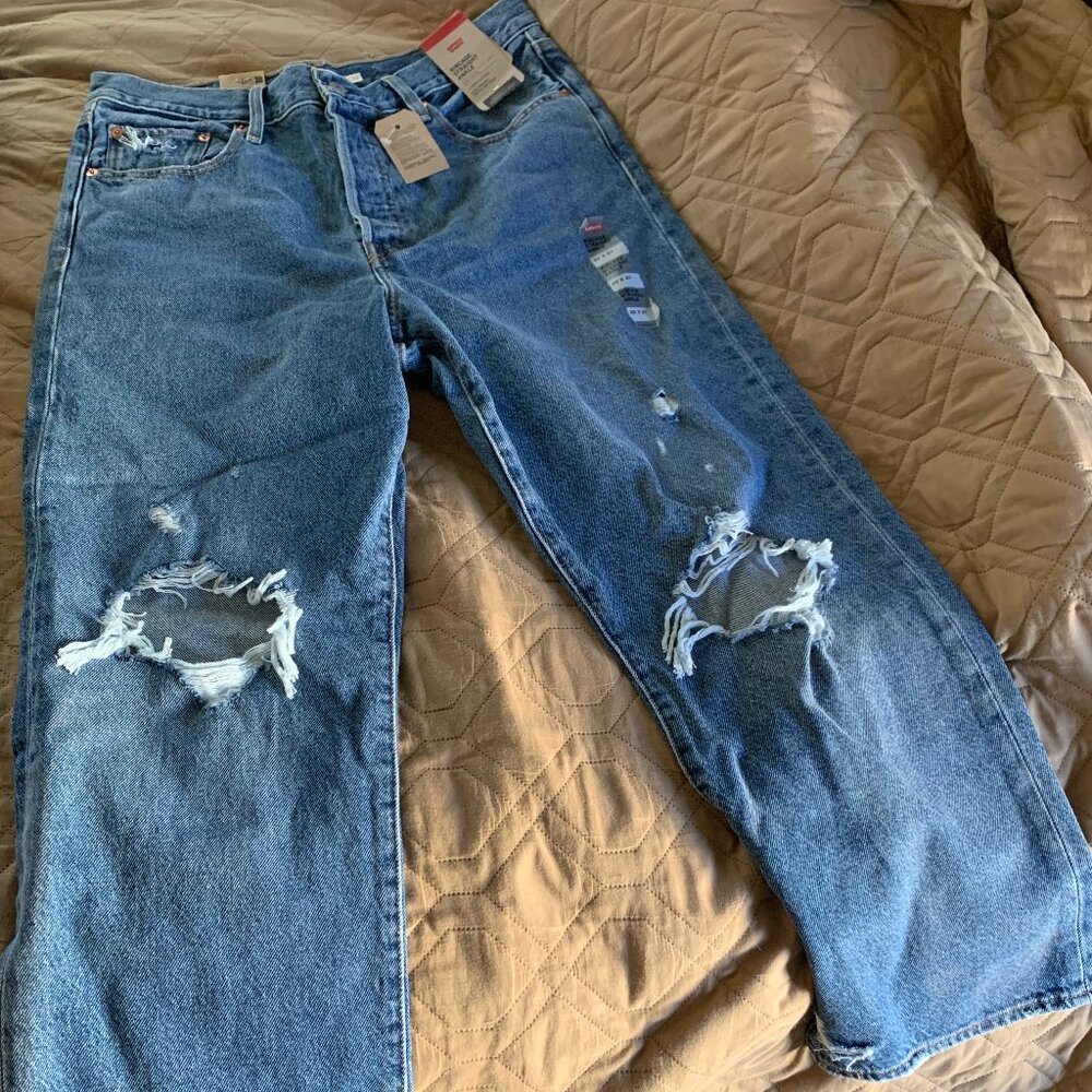 Levi's Ribcage Straight Ankle Jeans - Size 32 x 27 - NWT